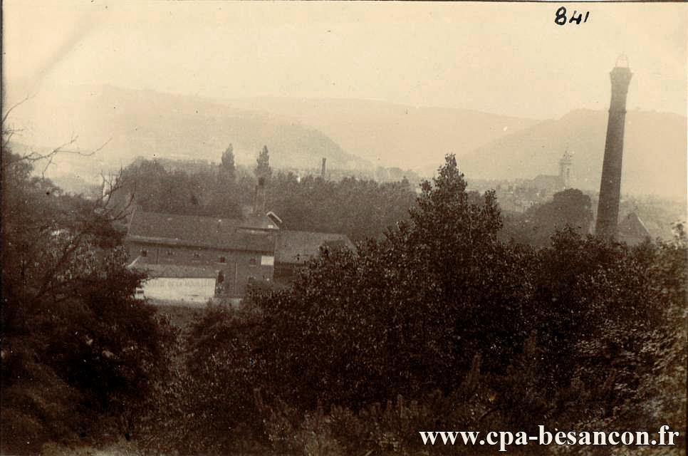 841 - BESANÇON - Vue générale - Effet de brouillard de la gare. - Brasserie de la Mouillère. - Juin 1905